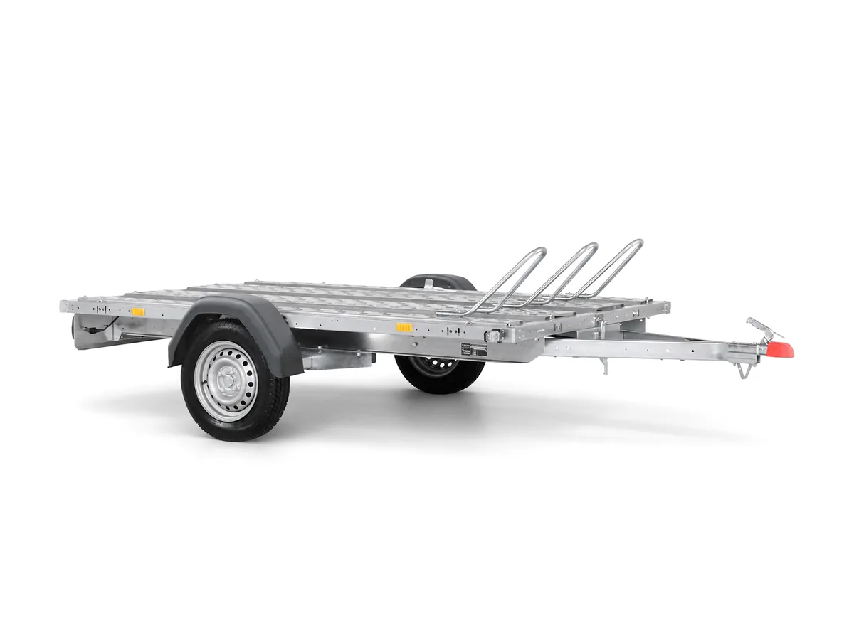Stema Motorradtransporter mit Radbügeln für drei Motorräder bei Höger eGbR in Memmingen